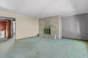 306 Fenway Terrace, Manitowoc, WI 54220 - Photo 19