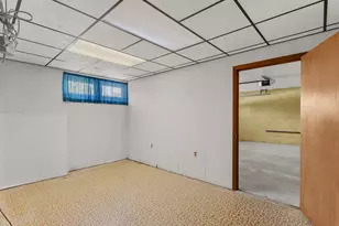 306 Fenway Terrace, Manitowoc, WI 54220 - Photo 29
