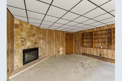 306  Fenway Ter, Manitowoc, WI 54220 - Photo 27