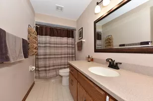 770 Oakwood Ln, Brookfield, WI 53045 - Photo 27