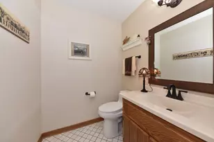 770 Oakwood Ln, Brookfield, WI 53045 - Photo 17