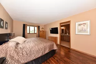 770 Oakwood Ln, Brookfield, WI 53045 - Photo 19