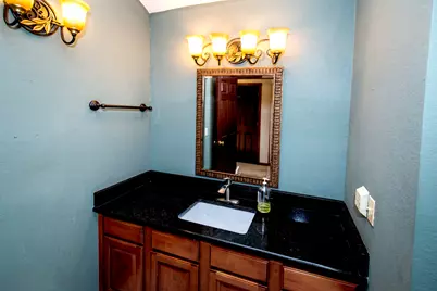 19065  Hiview Dr #2, Brookfield, WI 53045 - Photo 33