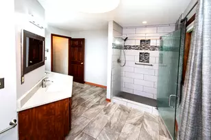 19065 Hi View Dr, Brookfield, WI 53045 - Photo 21