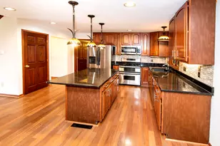 19065 Hi View Dr, Brookfield, WI 53045 - Photo 11