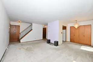 7365 S Delaine Dr, Oak Creek, WI 53154 - Photo 11