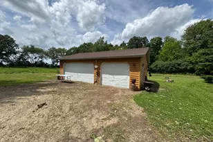 W1484 Schmidt Rd, Randolph, WI 53923 - Photo 3