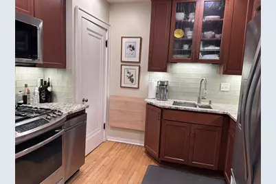 4920 N Newhall St, Whitefish Bay, WI 53217 - Photo 9