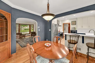 2809 N 77th St, Milwaukee, WI 53222 - Photo 9