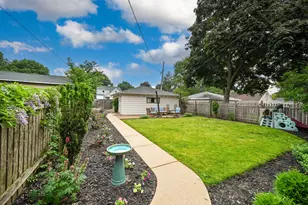 2809 N 77th St, Milwaukee, WI 53222 - Photo 25