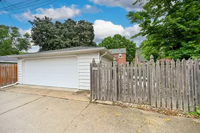 2809 N 77th St, Milwaukee, WI 53222 - Photo 27