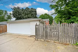 2809 N 77th St, Milwaukee, WI 53222 - Photo 27