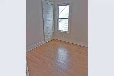 2214 N Holton St #Upper, Milwaukee, WI 53212 - Photo 17