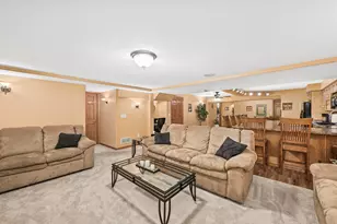 4581 S Quincy Ave, Milwaukee, WI 53207 - Photo 29