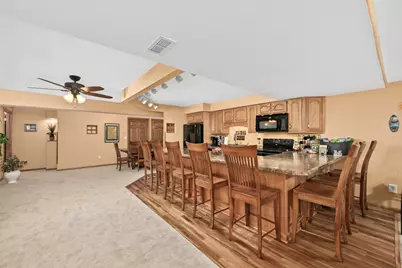 4581 S Quincy Ave, Milwaukee, WI 53207 - Photo 27