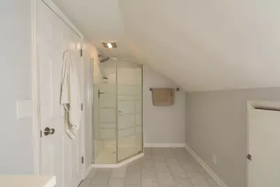 6434 N Willow Glen Ln, Glendale, WI 53209 - Photo 15