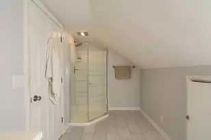 6434 N Willow Glen Ln, Glendale, WI 53209 - Photo 15