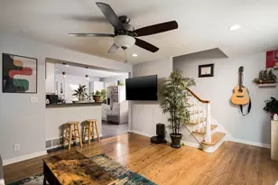 6434 N Willow Glen Ln, Glendale, WI 53209 - Photo 9
