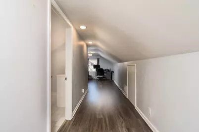 6434 N Willow Glen Ln, Glendale, WI 53209 - Photo 13