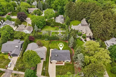6421 N Lake Dr, Fox Point, WI 53217 - Photo 47