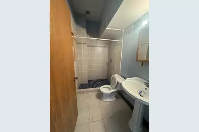 1746 N Cambridge Ave #1750, Milwaukee, WI 53202 - Photo 11