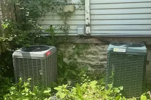 1746 N Cambridge Ave, Milwaukee, WI 53202 - Photo 15