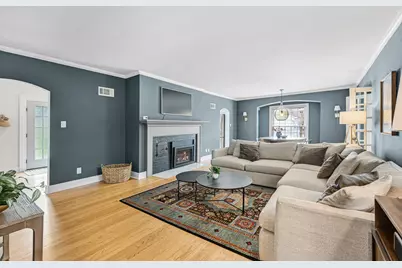 2665 N Harding Blvd, Wauwatosa, WI 53226 - Photo 5