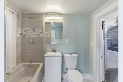 2330 N Hubbard St, Milwaukee, WI 53212 - Photo 29
