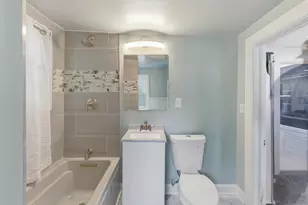 2330 N Hubbard St, Milwaukee, WI 53212 - Photo 29