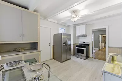 2330 N Hubbard St, Milwaukee, WI 53212 - Photo 11