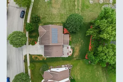 2005  Patrick Ln, Waukesha, WI 53188 - Photo 43