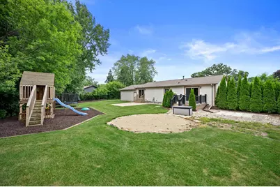 W284N6506  Hawthorne Rd, Hartland, WI 53029 - Photo 27