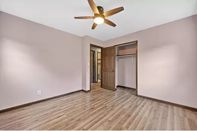 W284N6506  Hawthorne Rd, Hartland, WI 53029 - Photo 21