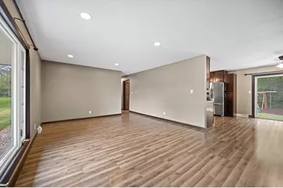 W284N6506  Hawthorne Rd, Hartland, WI 53029 - Photo 3