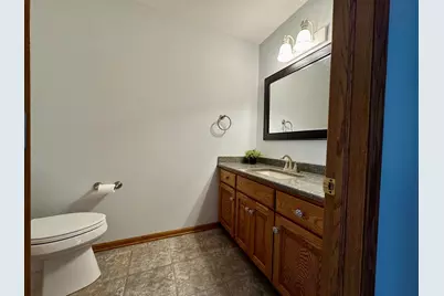 375  Regatta Dr, Port Washington, WI 53074 - Photo 9