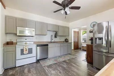 11126 W Janesville Rd, Hales Corners, WI 53130 - Photo 9