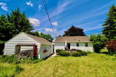 1341  Pershing Ave, Sheboygan, WI 53083 - Photo 15