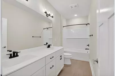528  Kiddle Ln, Racine, WI 53182 - Photo 7