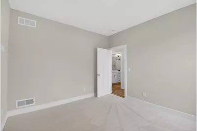 528  Kiddle Ln, Racine, WI 53182 - Photo 11
