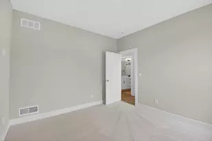 528 Kiddle Ln, Racine, WI 53182 - Photo 11