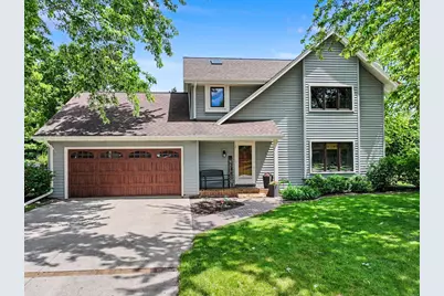 N71W23400  Homestead Rd, Sussex, WI 53089 - Photo 1