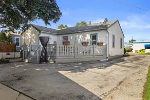2109 Monroe Ave, Racine, WI 53405 - Photo 27