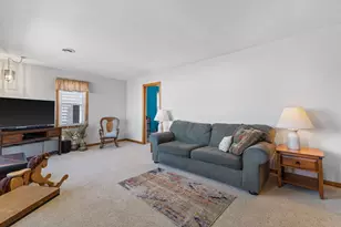2109 Monroe Ave, Racine, WI 53405 - Photo 7