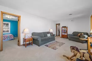 2109 Monroe Ave, Racine, WI 53405 - Photo 5
