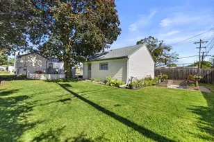 2109 Monroe Ave, Racine, WI 53405 - Photo 23