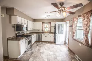 2214 Easy St, Waukesha, WI 53188 - Photo 31