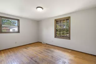 103 Debbie Ct, Waukesha, WI 53189 - Photo 17