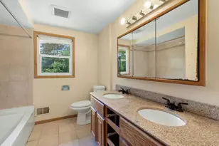 103 Debbie Ct, Waukesha, WI 53189 - Photo 15