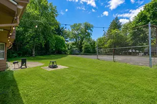 103 Debbie Ct, Waukesha, WI 53189 - Photo 23