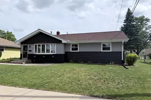 7713 W Verona Ct, Milwaukee, WI 53219 - Photo 1
